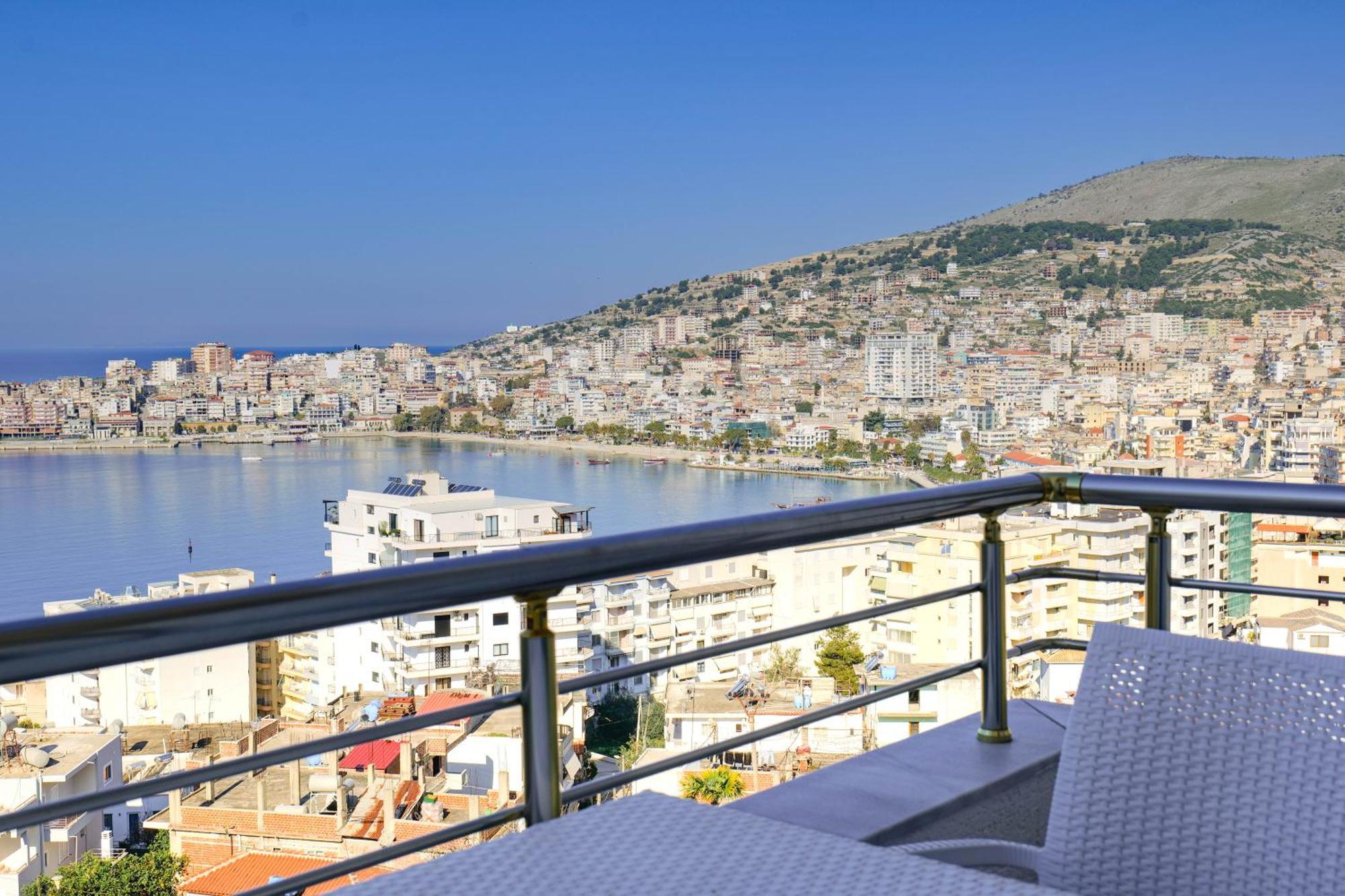 Hotel Mediterrane Sarandë Eksteriør bilde
