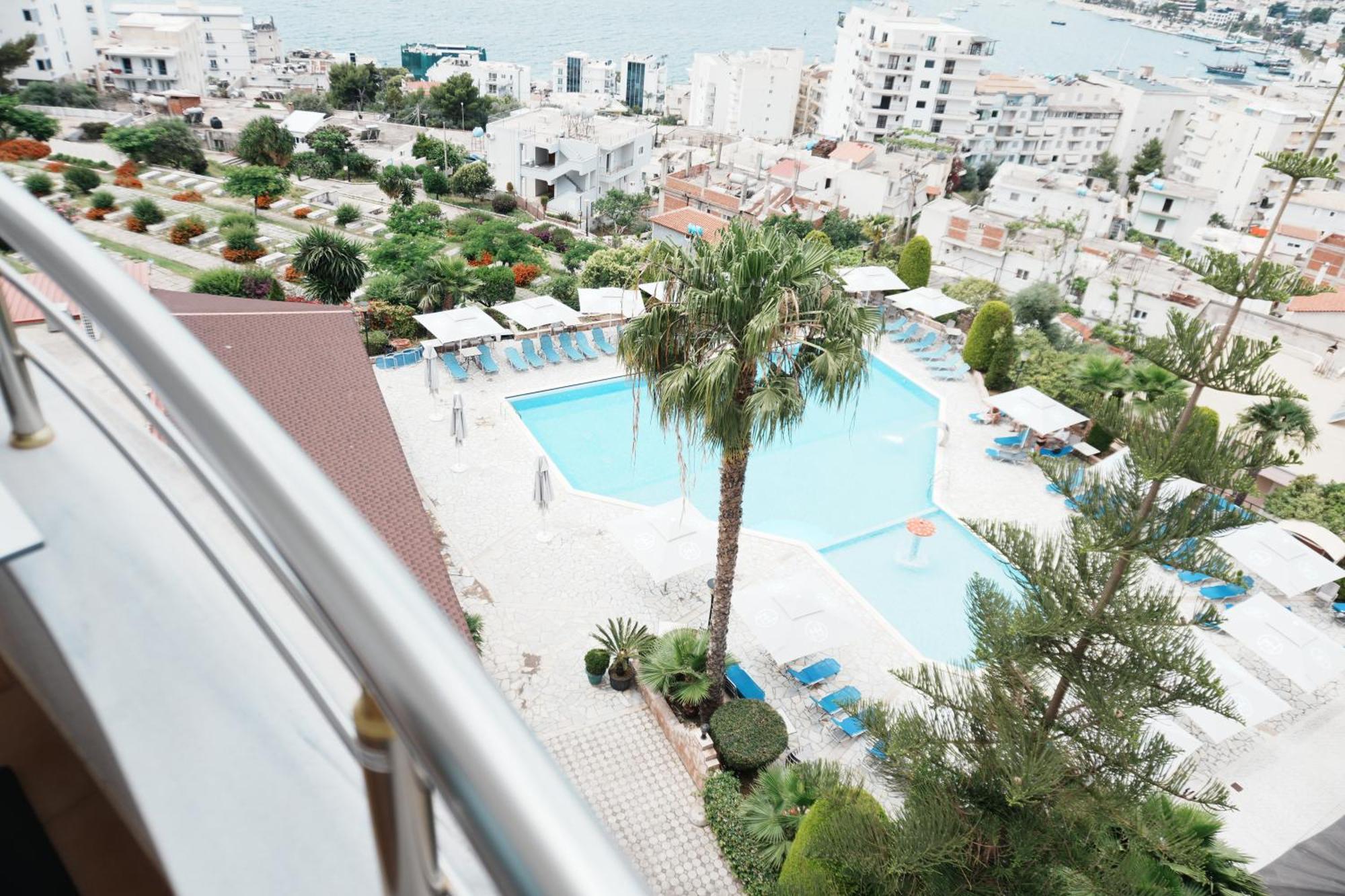Hotel Mediterrane Sarandë Eksteriør bilde