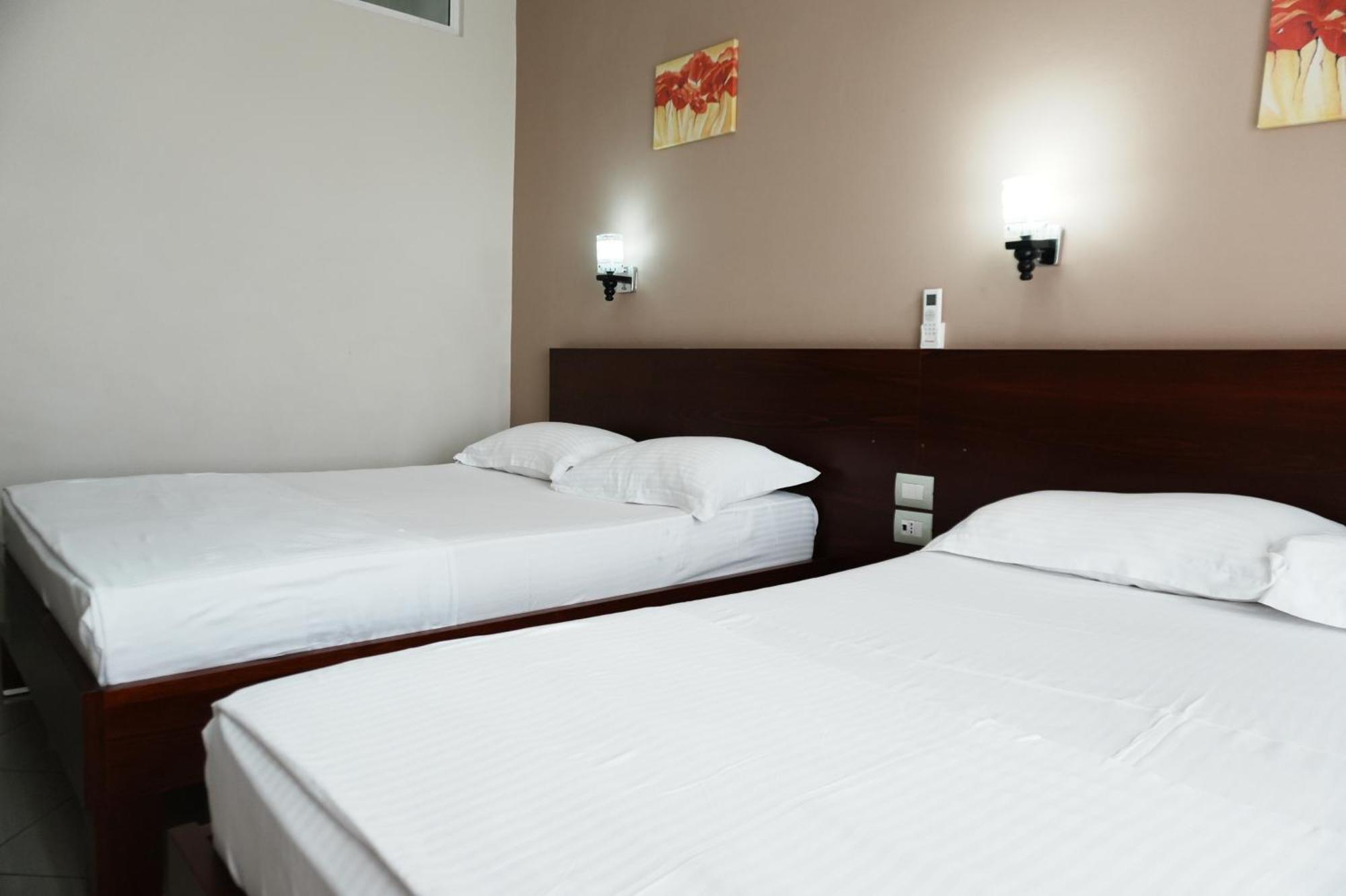 Hotel Mediterrane Sarandë Eksteriør bilde
