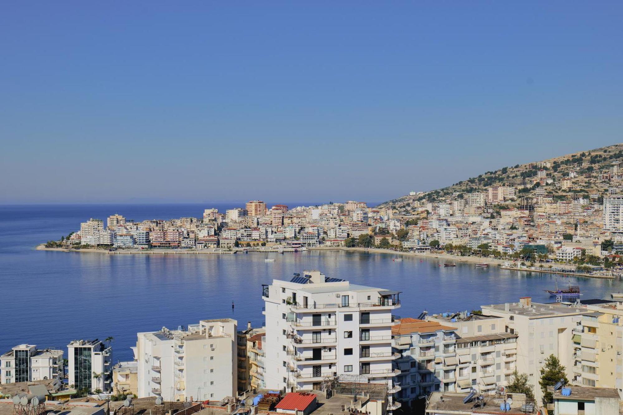 Hotel Mediterrane Sarandë Eksteriør bilde