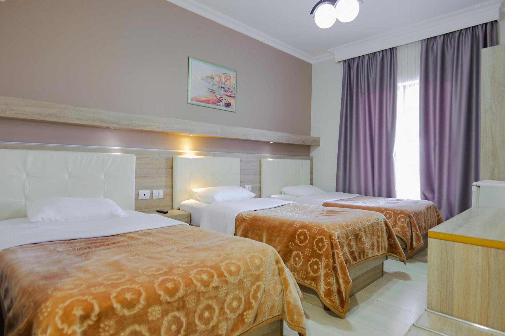 Hotel Mediterrane Sarandë Eksteriør bilde